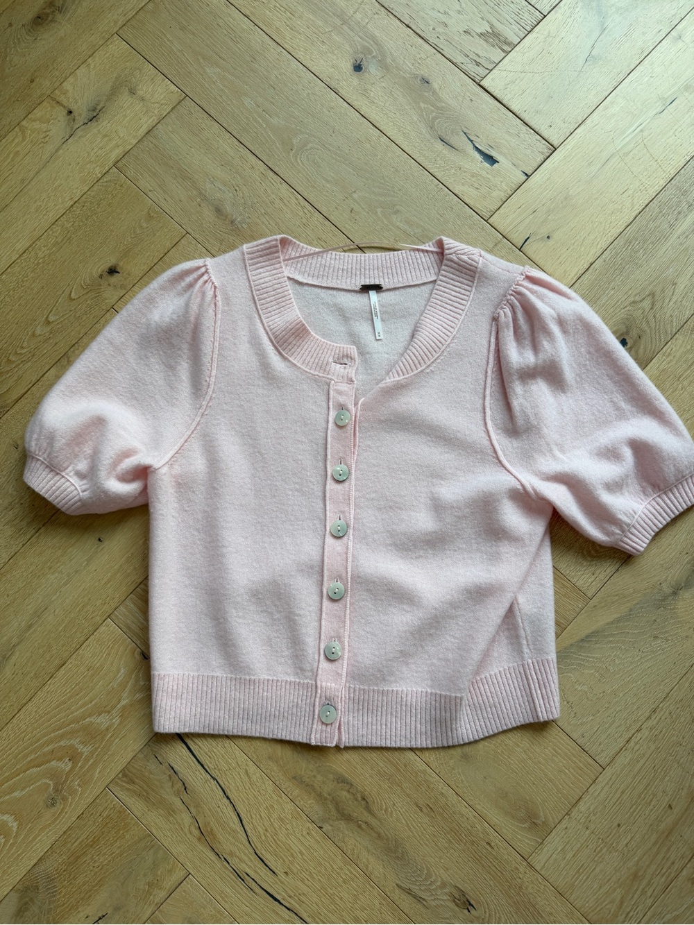 Woman,s Light Pink Puff Sleeve Button Cardigan